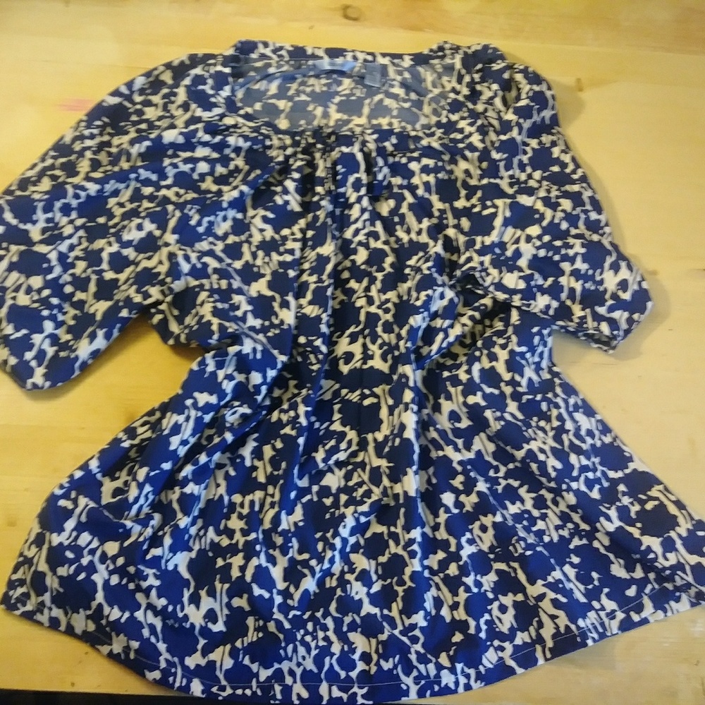 Floral short sleeve tie frount blouse
